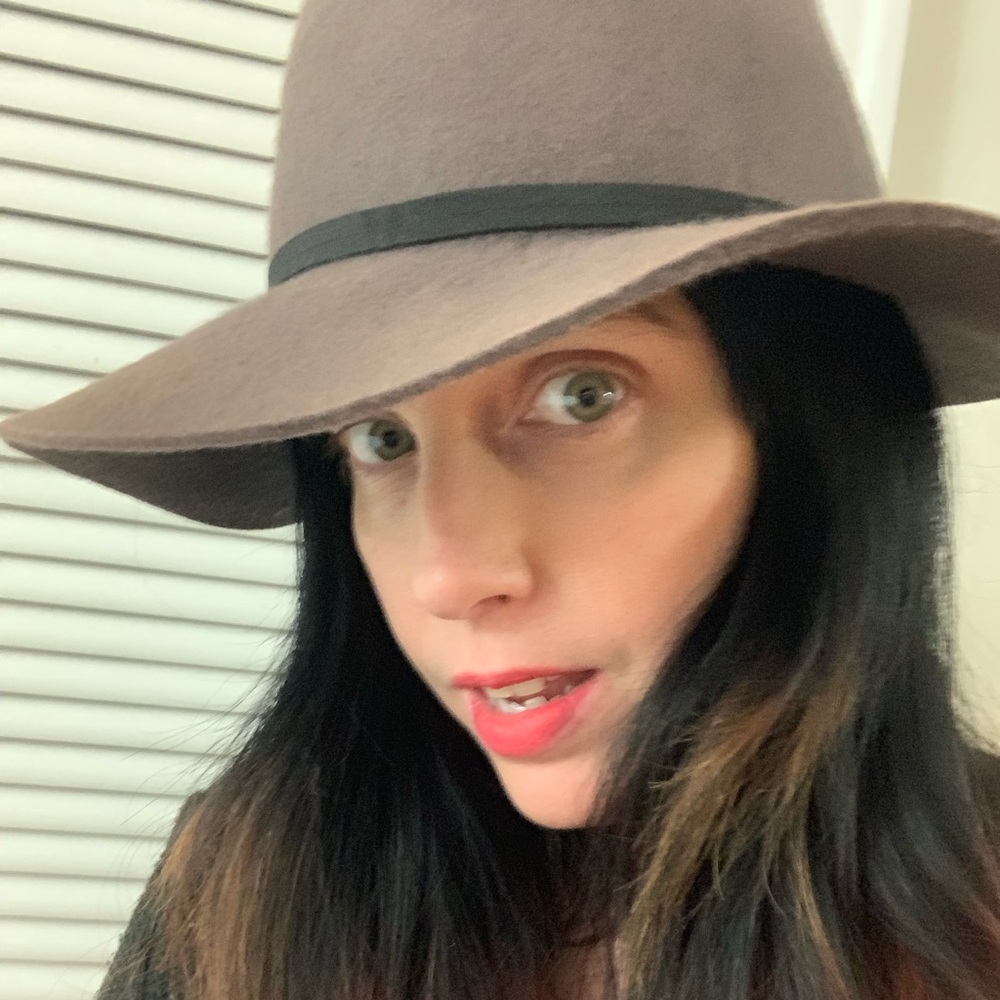 Meet your Posher, Jen